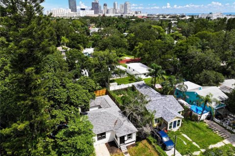 House in Saint Petersburg, Florida 3 bedrooms, 106.28 sq.m. № 2217484 - photo 22