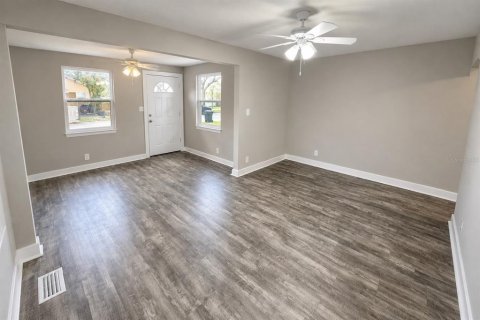 Casa en venta en Saint Petersburg, Florida, 3 dormitorios, 106.28 m2 № 2217484 - foto 2