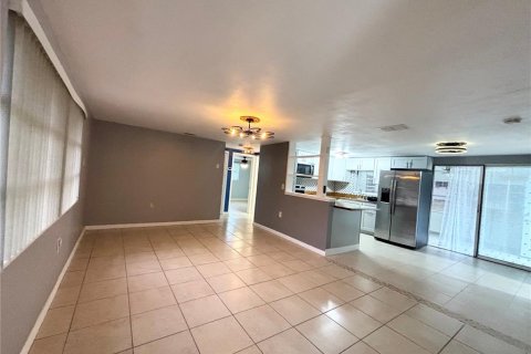 Casa en venta en Beverly Hills, Florida, 2 dormitorios, 116.59 m2 № 2231956 - foto 8