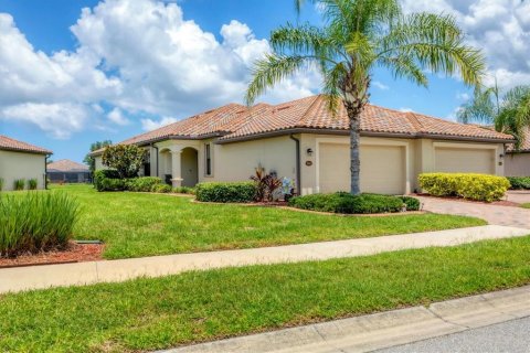 House in Venice, Florida 2 bedrooms, 146.04 sq.m. № 1856408 - photo 1