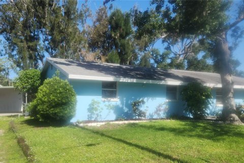 House in Sarasota, Florida 3 bedrooms, 133.59 sq.m. № 1803477 - photo 3