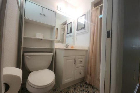 House in Sarasota, Florida 3 bedrooms, 133.59 sq.m. № 1803477 - photo 12