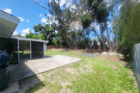 House in Sarasota, Florida 3 bedrooms, 133.59 sq.m. № 1803477 - photo 19