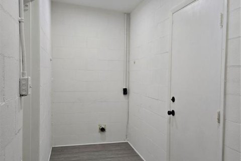 House in Titusville, Florida 3 bedrooms, 111.48 sq.m. № 1837994 - photo 29