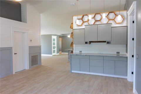 Villa ou maison à vendre à Spring Hill, Floride: 4 chambres, 195.84 m2 № 1750313 - photo 6