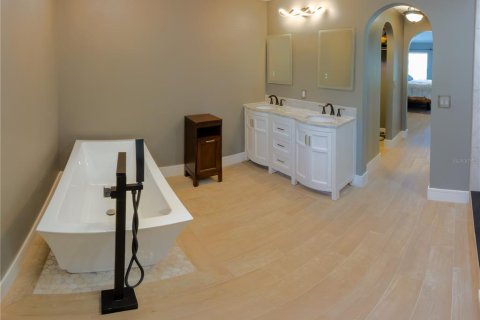 Villa ou maison à vendre à Spring Hill, Floride: 4 chambres, 195.84 m2 № 1750313 - photo 12