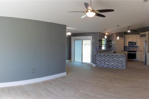 Villa ou maison à vendre à Spring Hill, Floride: 4 chambres, 195.84 m2 № 1750313 - photo 21