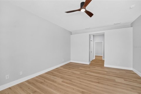 House in Melbourne, Florida 3 bedrooms, 240.43 sq.m. № 2225521 - photo 29