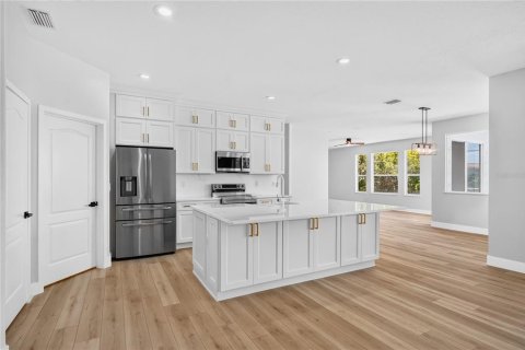 House in Melbourne, Florida 3 bedrooms, 240.43 sq.m. № 2225521 - photo 15