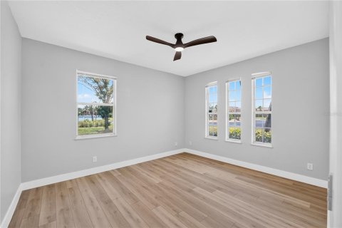 House in Melbourne, Florida 3 bedrooms, 240.43 sq.m. № 2225521 - photo 27
