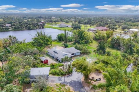 Casa en venta en Englewood, Florida, 3 dormitorios, 195.09 m2 № 1526443 - foto 1