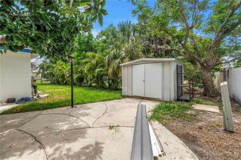 House in Saint Petersburg, Florida 3 bedrooms, 159.79 sq.m. № 1824728 - photo 28