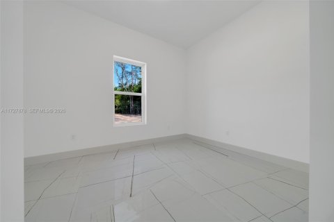 House in Ocala, Florida 4 bedrooms, 212.19 sq.m. № 2247763 - photo 12