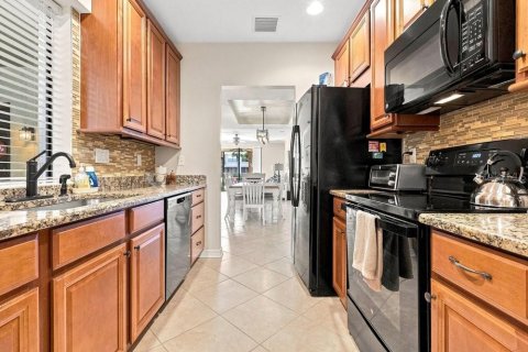 Copropriété à vendre à Bradenton, Floride: 3 chambres, 141.21 m2 № 2408808 - photo 10