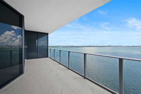 Condo in Miami, Florida, 3 bedrooms № 2259655 - photo 27