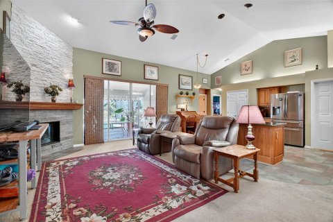 House in Leesburg, Florida 3 bedrooms, 157.1 sq.m. № 1911418 - photo 4