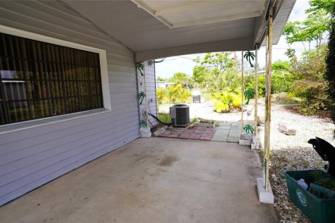 Casa en venta en Port Charlotte, Florida, 2 dormitorios, 96.62 m2 № 1533385 - foto 3