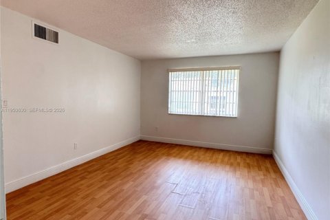 Appartement à louer à Doral, Floride: 2 chambres, 98.48 m2 № 2006179 - photo 11