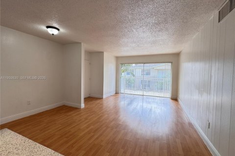 Appartement à louer à Doral, Floride: 2 chambres, 98.48 m2 № 2006179 - photo 4