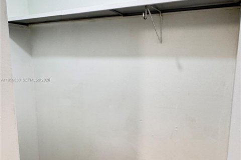 Appartement à louer à Doral, Floride: 2 chambres, 98.48 m2 № 2006179 - photo 3