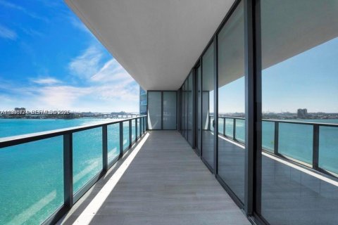 Condominio en venta en Miami, Florida, 4 dormitorios, 254.83 m2 № 2182009 - foto 8