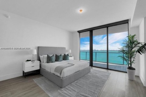 Condominio en venta en Miami, Florida, 4 dormitorios, 254.83 m2 № 2182009 - foto 16