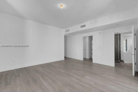 Condominio en venta en Miami, Florida, 4 dormitorios, 254.83 m2 № 2182009 - foto 29