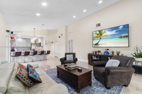 Condominio en venta en Weston, Florida, 2 dormitorios, 138.42 m2 № 1984087 - foto 14