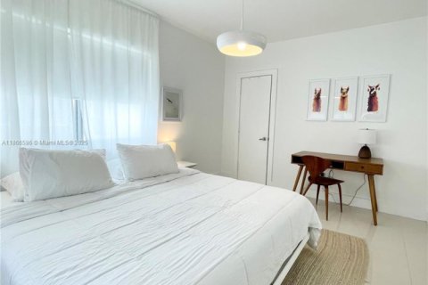 Condominio en alquiler en Miami Beach, Florida, 1 dormitorio, 60.48 m2 № 1979281 - foto 7