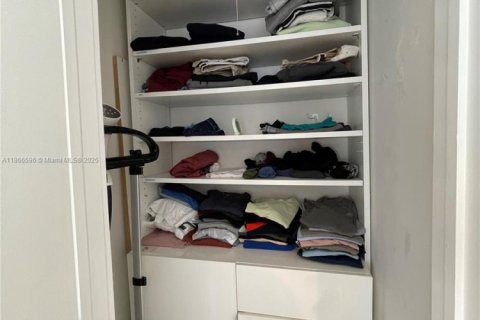 Condominio en alquiler en Miami Beach, Florida, 1 dormitorio, 60.48 m2 № 1979281 - foto 9