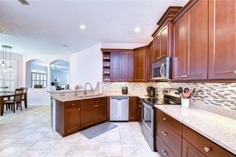 Casa en venta en Tampa, Florida, 3 dormitorios, 169.92 m2 № 2093514 - foto 26
