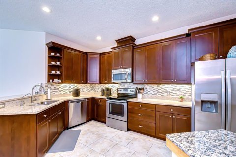 Casa en venta en Tampa, Florida, 3 dormitorios, 169.92 m2 № 2093514 - foto 6