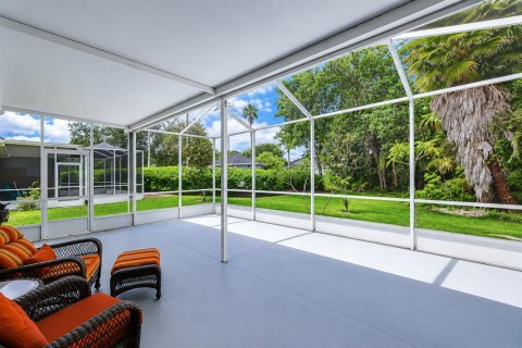 Casa en venta en Tampa, Florida, 3 dormitorios, 169.92 m2 № 2093514 - foto 8