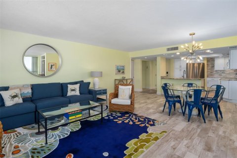 Copropriété à vendre à Sarasota, Floride: 2 chambres, 123.93 m2 № 2102027 - photo 9