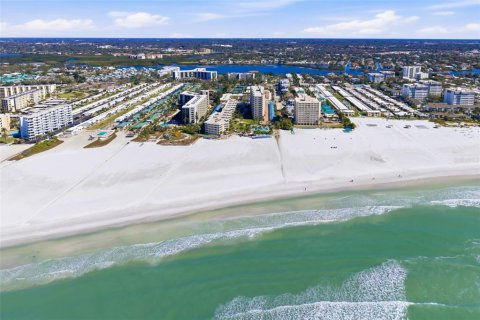 Condo à Sarasota, Floride, 2 chambres  № 2102027