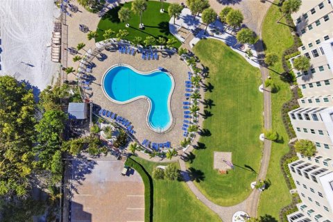 Copropriété à vendre à Sarasota, Floride: 2 chambres, 123.93 m2 № 2102027 - photo 24