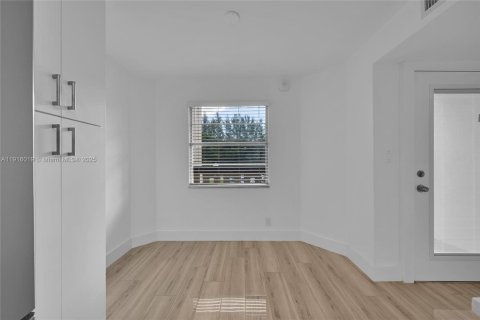 Condominio en venta en Coconut Creek, Florida, 2 dormitorios, 107.49 m2 № 1970785 - foto 23