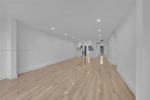 Condominio en venta en Coconut Creek, Florida, 2 dormitorios, 107.49 m2 № 1970785 - foto 28