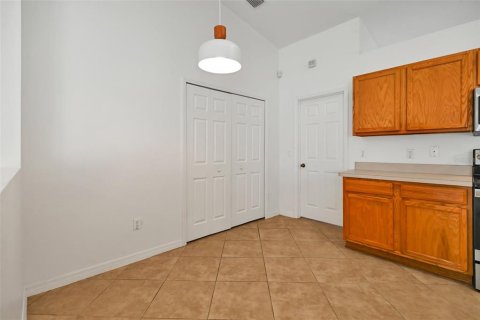 Casa en venta en Ocala, Florida, 3 dormitorios, 185.8 m2 № 2339772 - foto 9