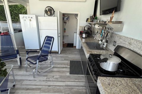 Immobilier commercial à vendre à Miami, Floride: 157.93 m2 № 1896938 - photo 30