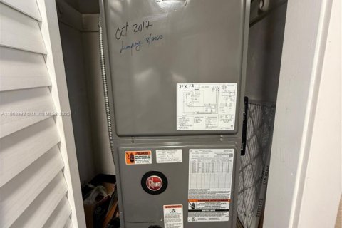 Immobilier commercial à vendre à Miami, Floride: 157.93 m2 № 1896938 - photo 21