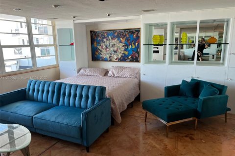 Condominio en alquiler en Miami Beach, Florida, 51.1 m2 № 2019378 - foto 9