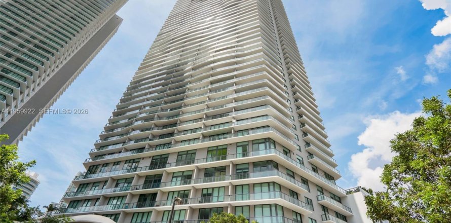 Condominio en Miami, Florida, 2 dormitorios № 2020044