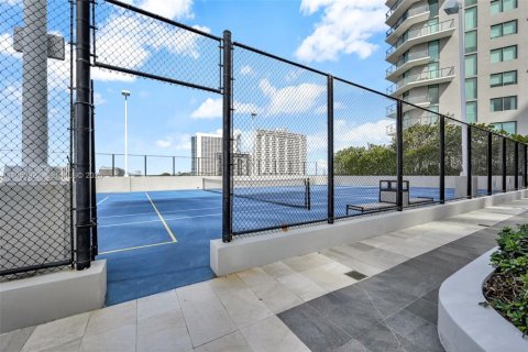Condominio en alquiler en Miami, Florida, 2 dormitorios, 100.71 m2 № 2020044 - foto 25