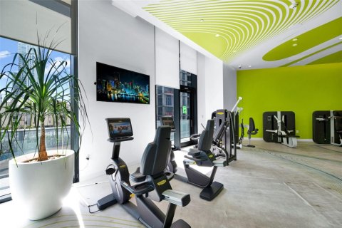 Condominio en alquiler en Miami, Florida, 2 dormitorios, 100.71 m2 № 2020044 - foto 17