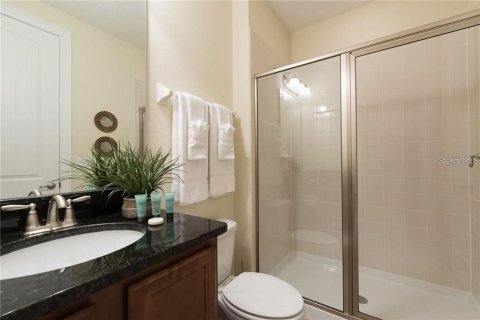House in BELLALAGO in Kissimmee, Florida 4 bedrooms, 209.68 sq.m. № 1899707 - photo 30
