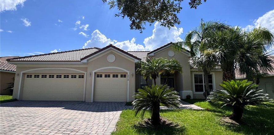 Casa en BELLALAGO en Kissimmee, Florida 4 dormitorios, 209.68 m2 № 1899707