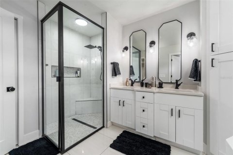 Villa ou maison à vendre à Bronson, Floride: 4 chambres, 196.86 m2 № 2291257 - photo 21