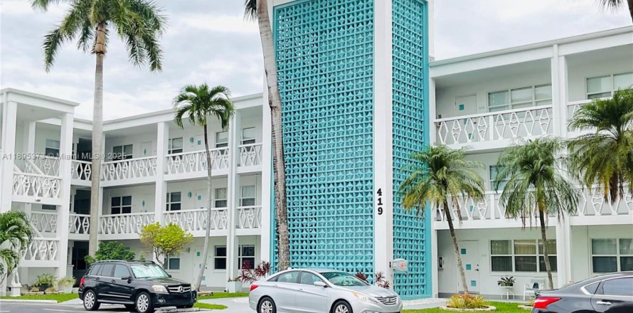 Condo à Hallandale Beach, Floride, 1 chambre  № 1947239