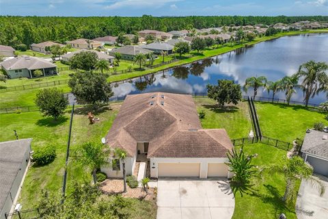 House in Daytona Beach, Florida 3 bedrooms, 184.32 sq.m. № 2219593 - photo 5